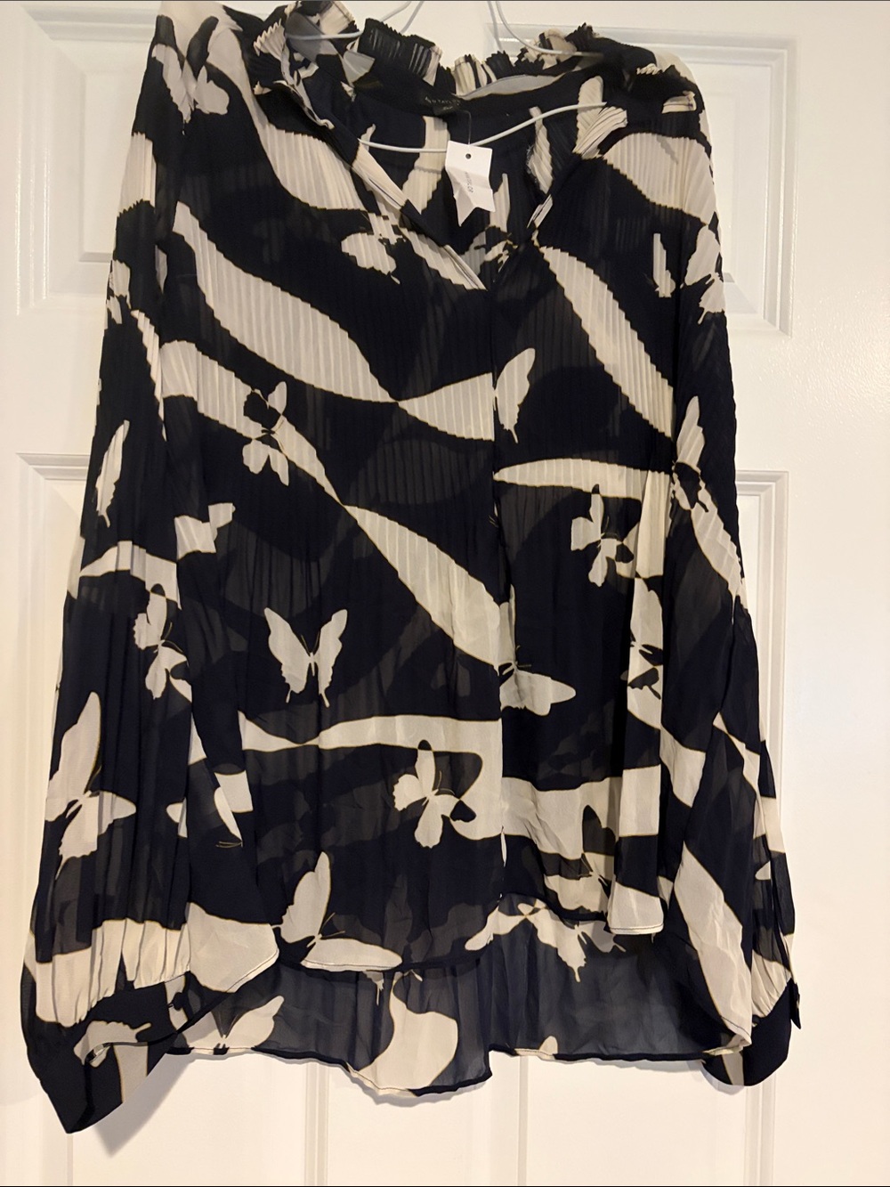 NWT Ann Taylor Pleated Top - Size M